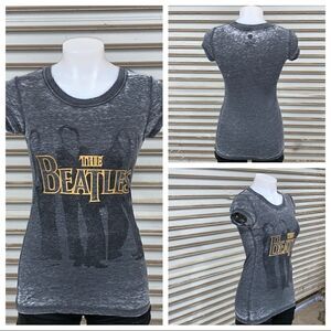 🛍️The Beatles t shirt size XS